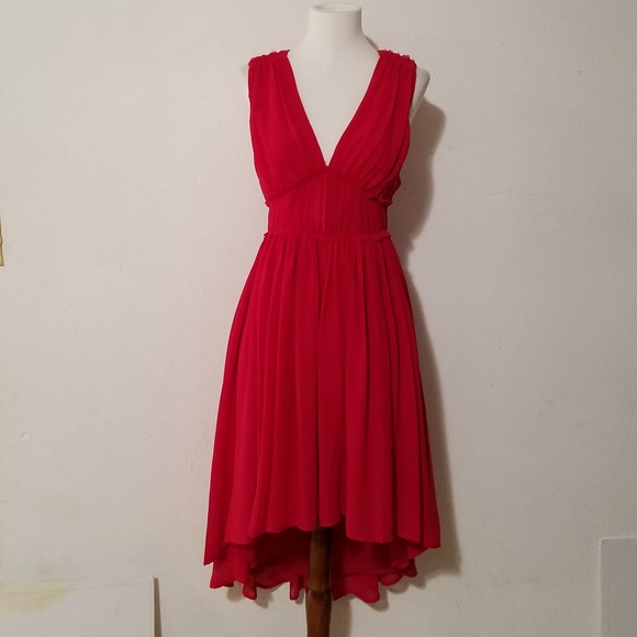 H&M Dresses & Skirts - H&M Red Dress